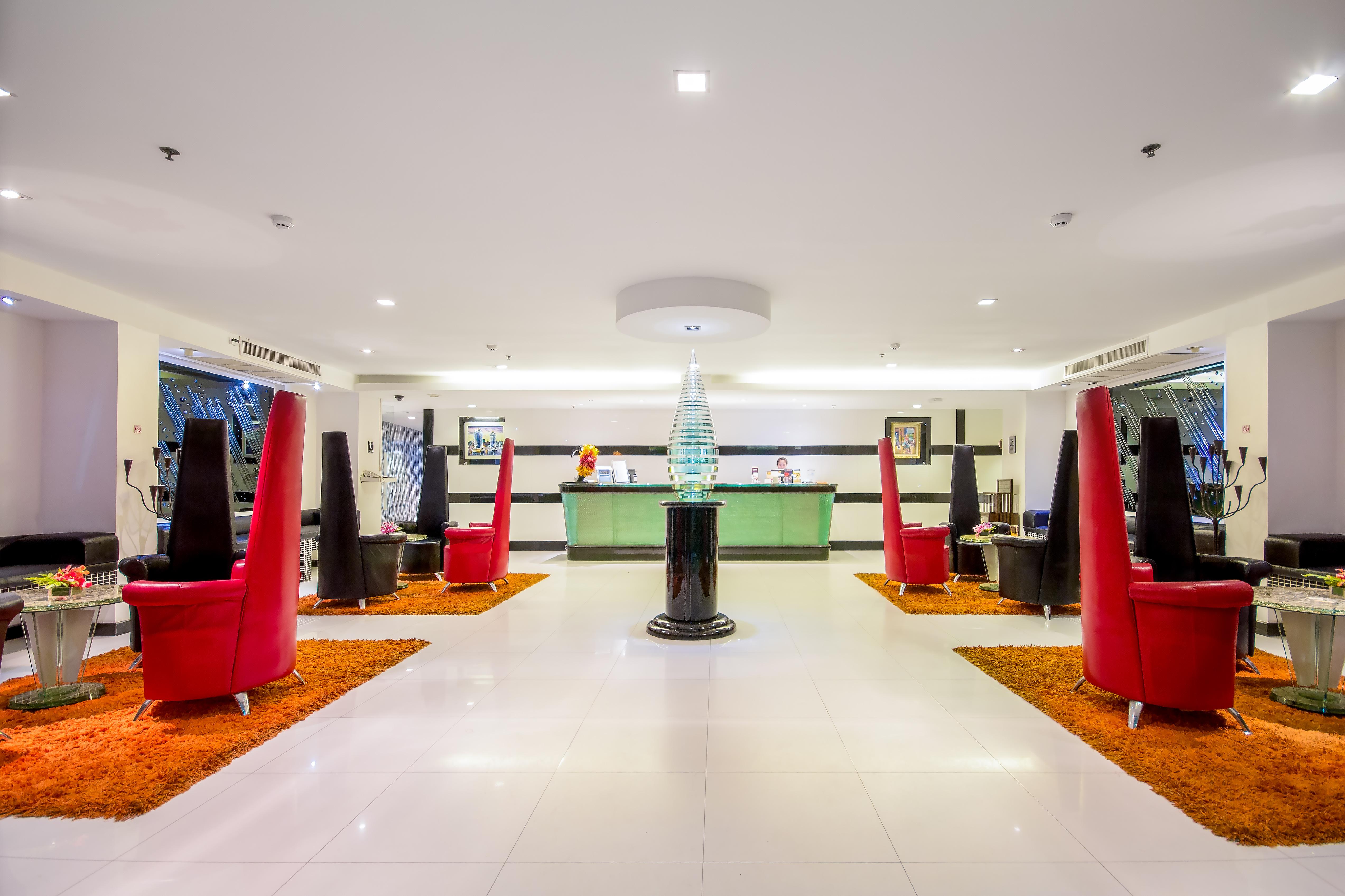 Nova Suites Pattaya By Compass Hospitality Exteriör bild