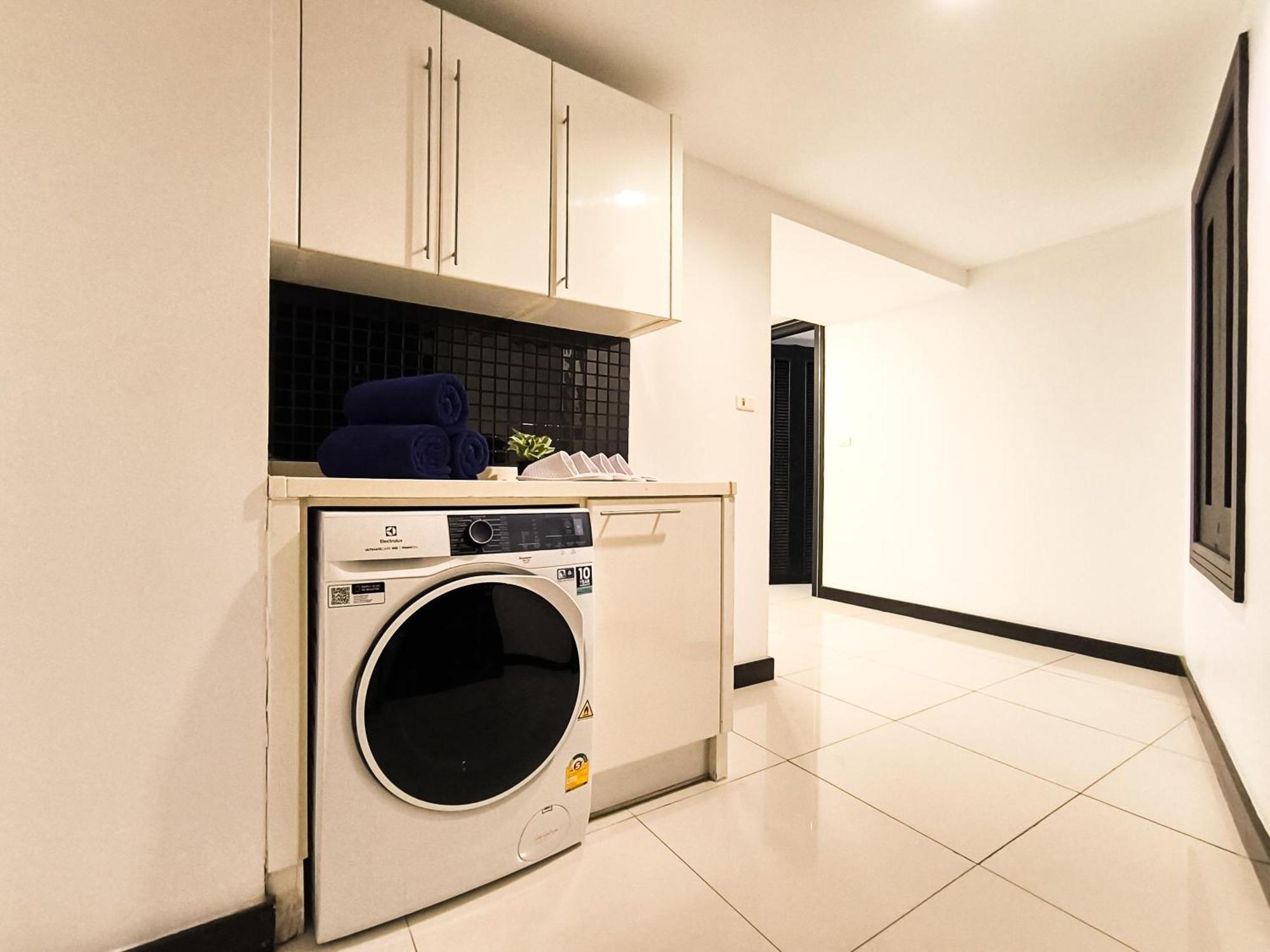 Nova Suites Pattaya By Compass Hospitality Exteriör bild
