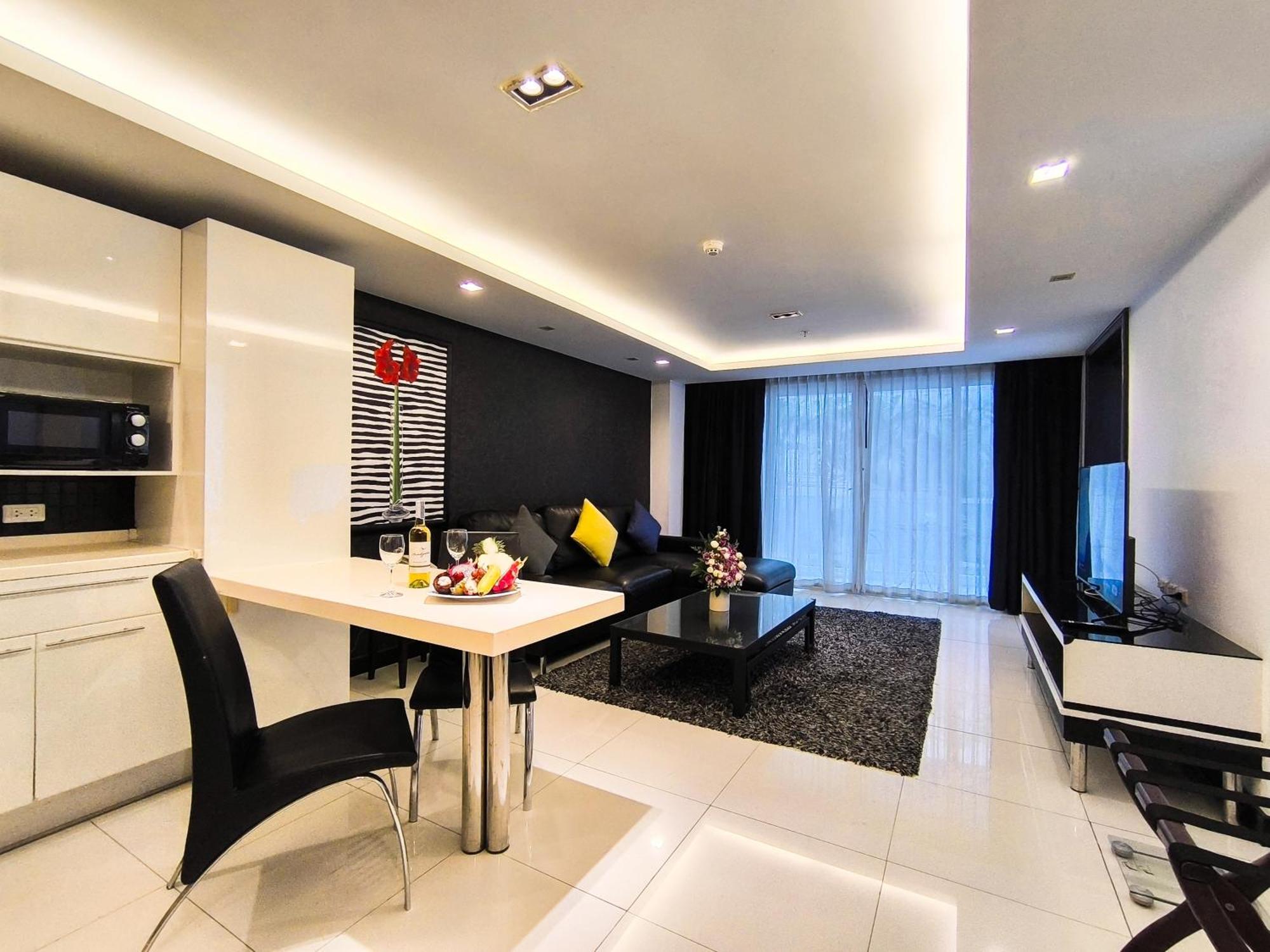 Nova Suites Pattaya By Compass Hospitality Exteriör bild