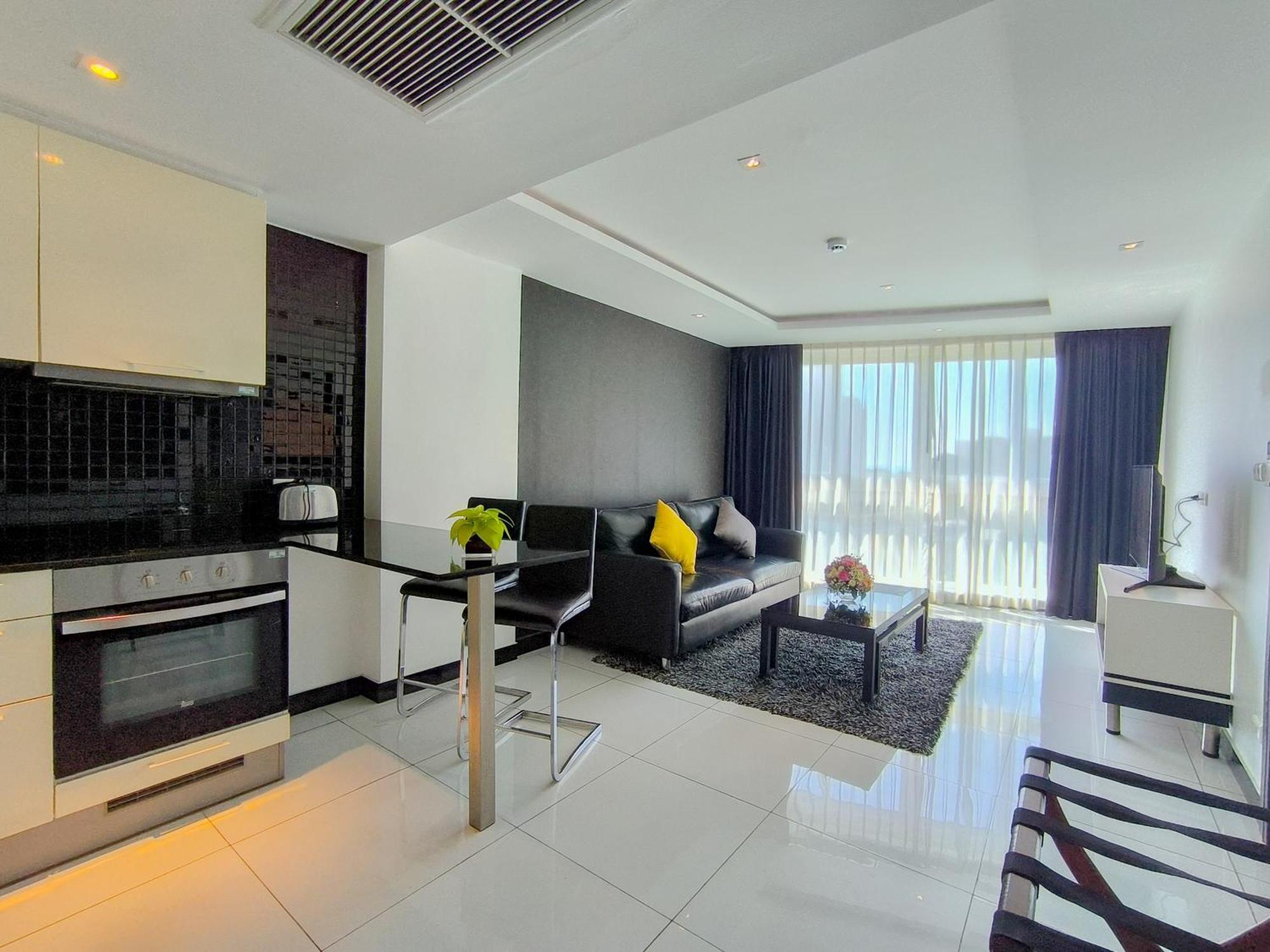 Nova Suites Pattaya By Compass Hospitality Exteriör bild
