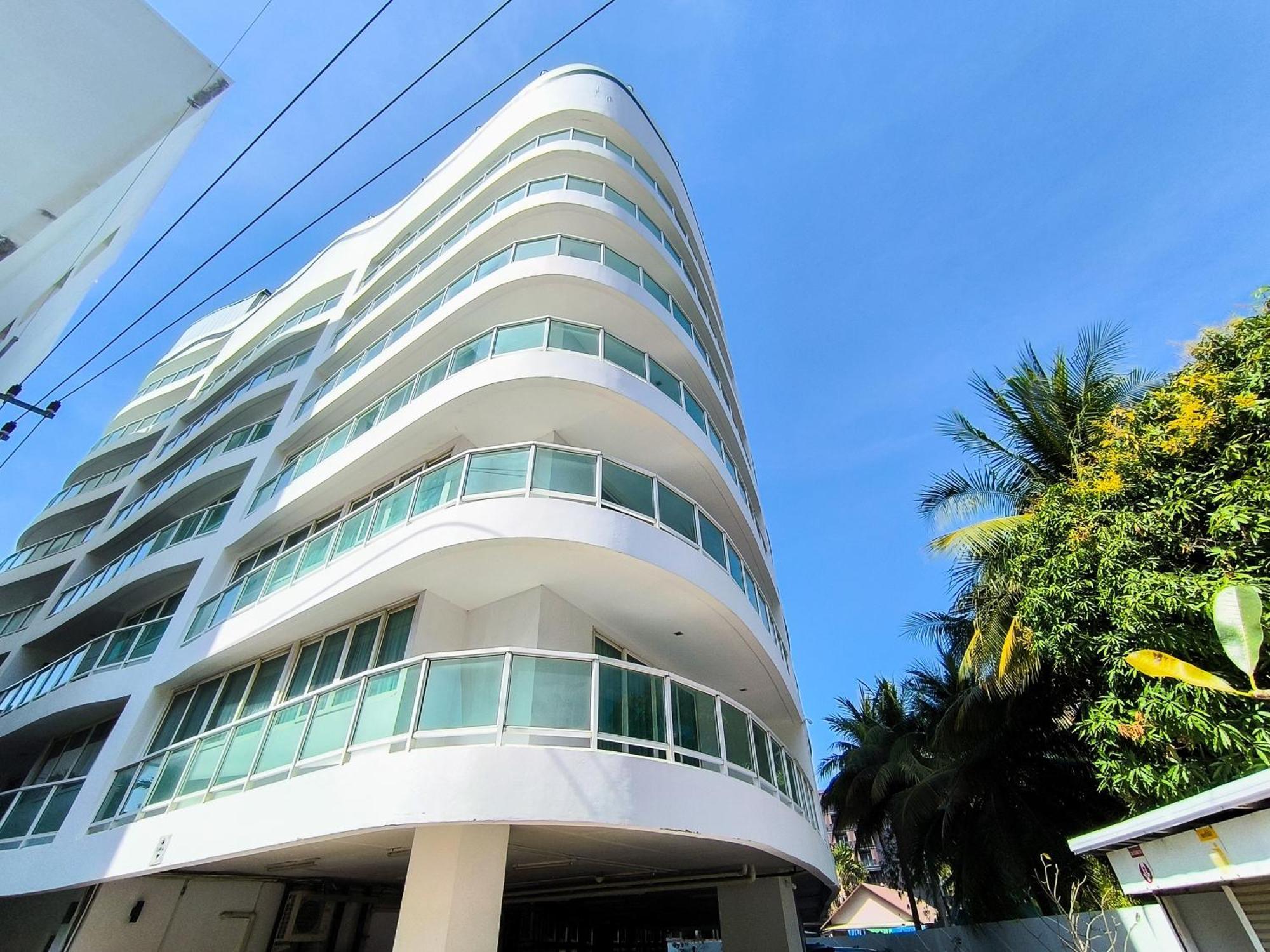 Nova Suites Pattaya By Compass Hospitality Exteriör bild