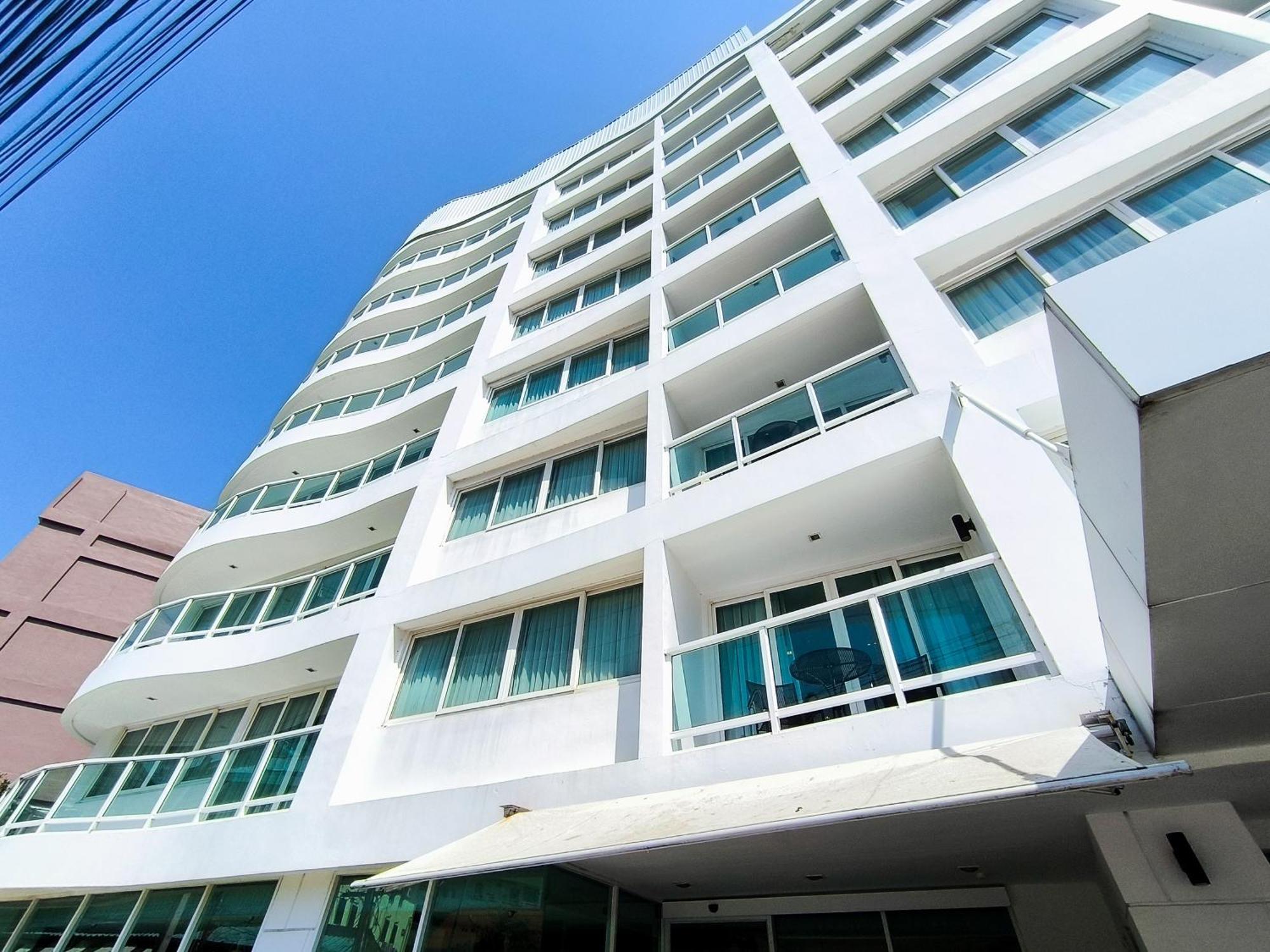 Nova Suites Pattaya By Compass Hospitality Exteriör bild