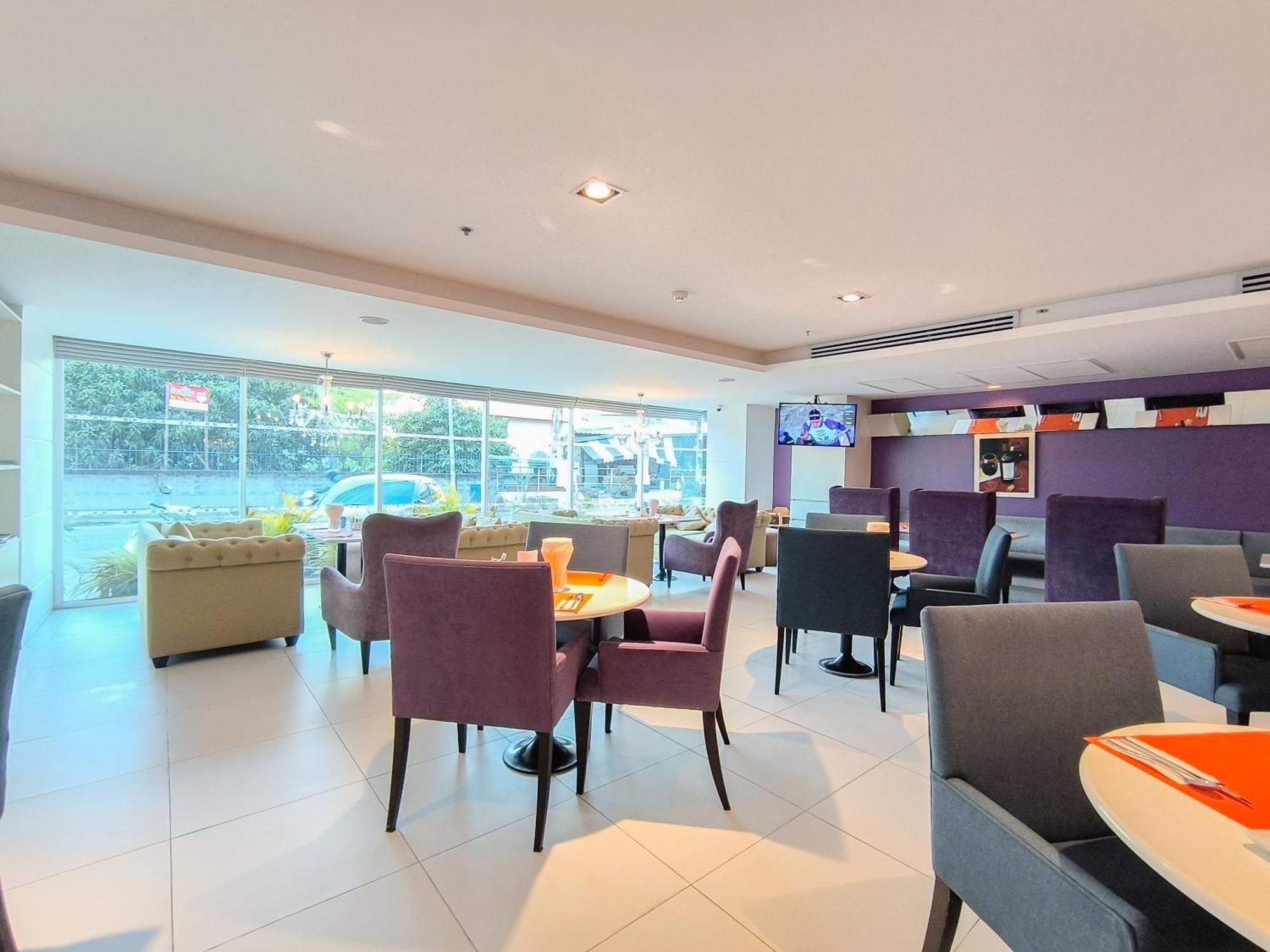 Nova Suites Pattaya By Compass Hospitality Exteriör bild
